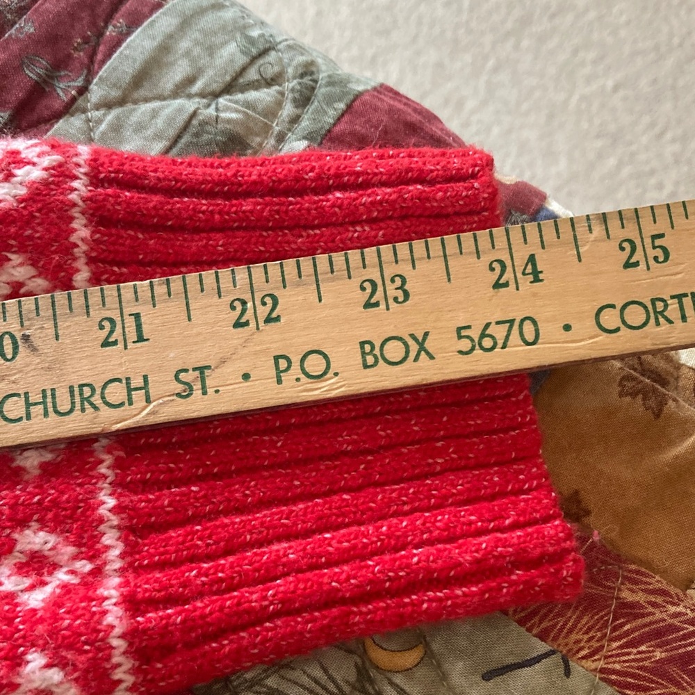 Old Navy festive holiday red & white fair isle women’s M cardigan reindeer snow - Picture 10 of 10